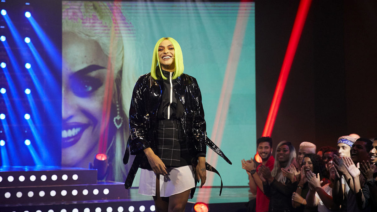 Pabllo Vittar durante as gravações do primeiro episodio de seu programa no Multishow (Foto: Guto Costa | Divulgação Multishow)
