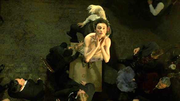 Inspirado no Paresis Hall, bar de "THe Alienist" mostra como os jovens trans da época se comportavam nesses espaços (Foto: Reprodução)