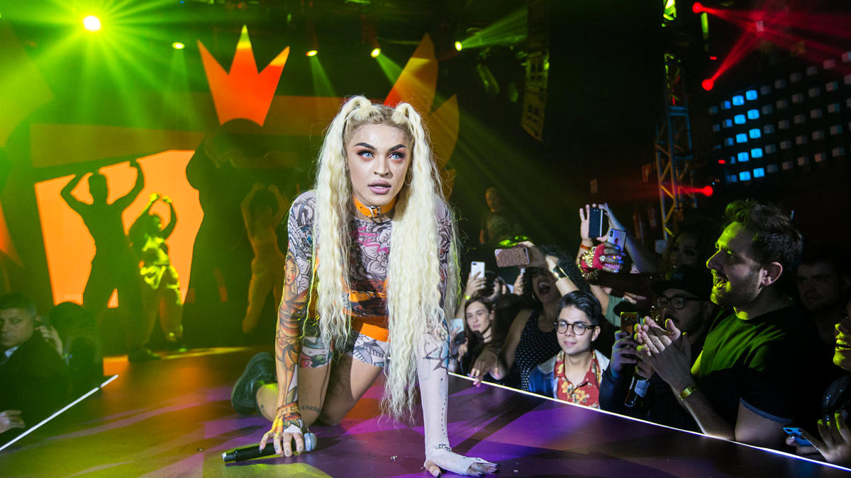 Pabllo Vittar apresenta "Highlight", música exclusiva para a abertura de "Super Drags", durante evento de lançamento da série animada na The Week (Foto: Netflix | Alexandre Schneider)