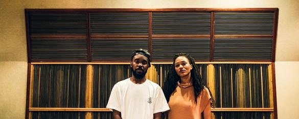 DJ Nyack e Luedji Luna em estúdio durante as gravações do EP "Mundo" (Foto: Divulgação)