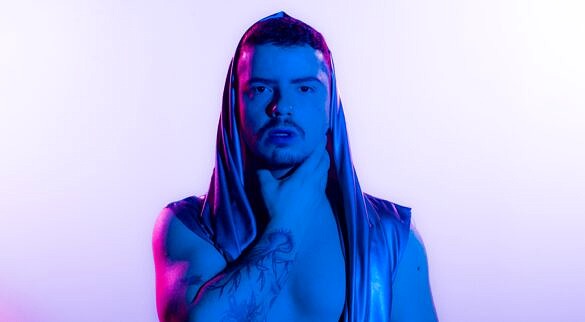 SZEL se lança no pop com o EP "nuncamais" e abraça as despedidas (Foto: Jorge Badauê)