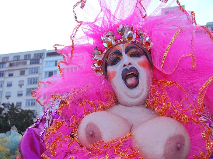 Laura de Vison fotografada por Pedro Stephan (Reprodução)