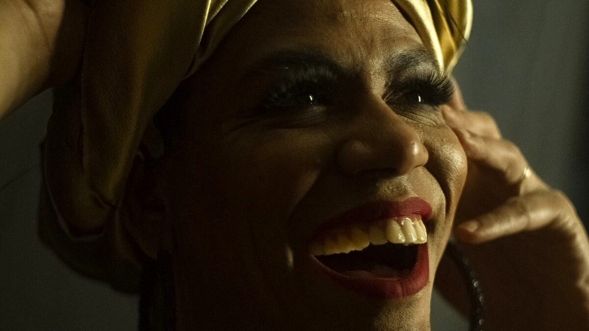 Valéria Barcellos: Cantora, preta, trans e viva