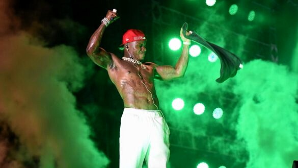 DaBaby teceu comentários homofóbicos e sorofóbicos em show no último domingo (25) (Foto: Michele Eve Sandberg/Shutterstock)