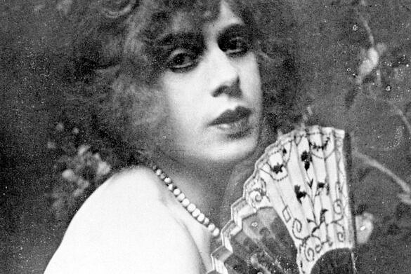 Lili Elbe, a verdadeira Garota Dinamarquesa [Foto do livro "Fra mand til kvinde", de Niels Hoyer]