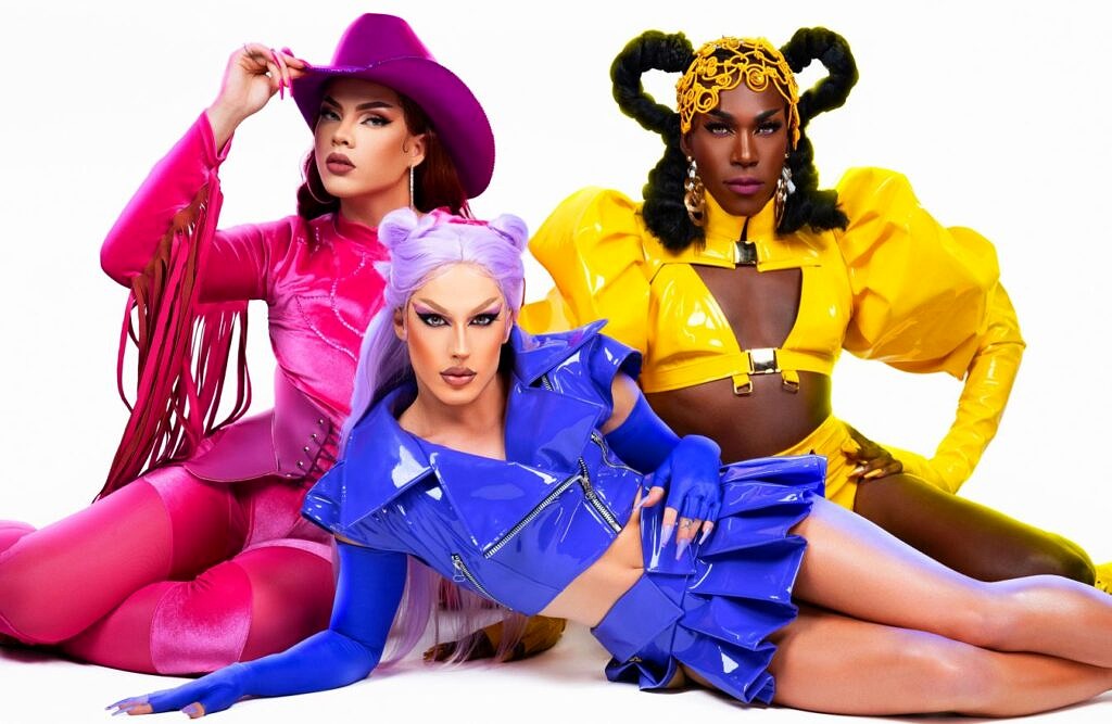 Vencedoras do "Queen Stars", Reddy Allor, Diego Martins e Leyllah Diva Black estão à frente do trio PITAYAS (Foto: Ernna Cost | Divulgação)