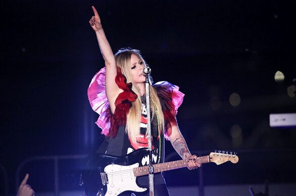Avril Lavigne anuncia show solo no Brasil em 2022 [Foto: Manny Carabel/Getty Images]