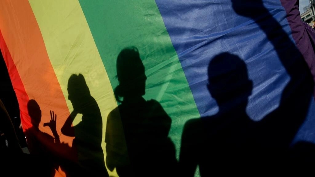45% dos jovens LGBTI+ cogitaram o suicídio em 2021 [Foto: Pau Barrena/AFP]