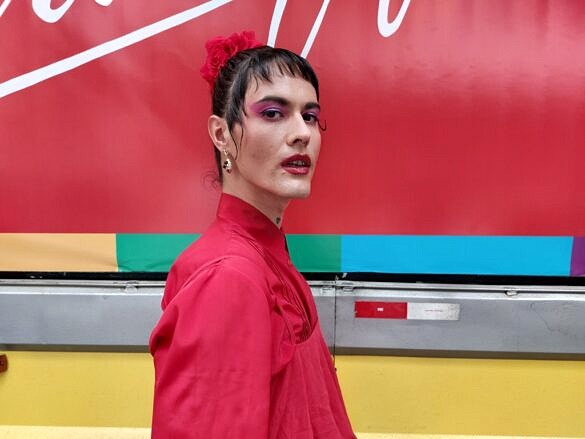 Filipe Catto, atração visual e musical do trio da Smirnoff (Foto: João Ker | Revista Híbrida)