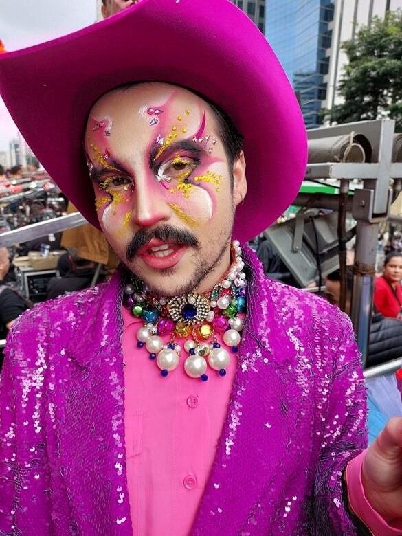 Esse Menino trabalhado no rosa (Foto: João Ker | Revista Híbrida)