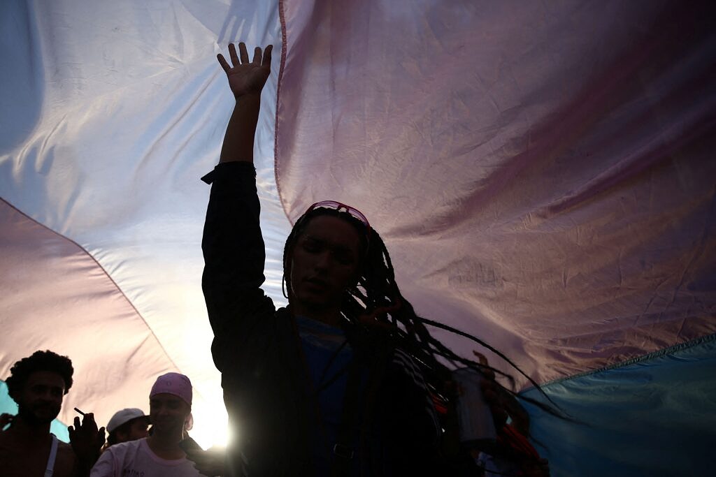 5ª edição da Marcha do Orgulho Trans reuniu cerca de 10 mil pessoas em São Paulo, segundo organização (Foto: Carla Carniel | Reuters)