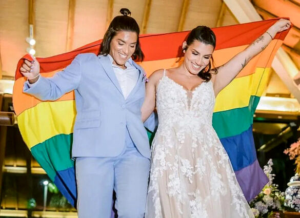 A nadadora Ana Marcela Cunha se casou com a preparadora física Juliana Melhem (Foto: Reprodução)