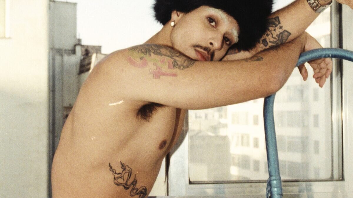 Thiago Pantaleão em editorial para a edição #8 DESEJO (Foto: Gabriel Marques | Híbrida)