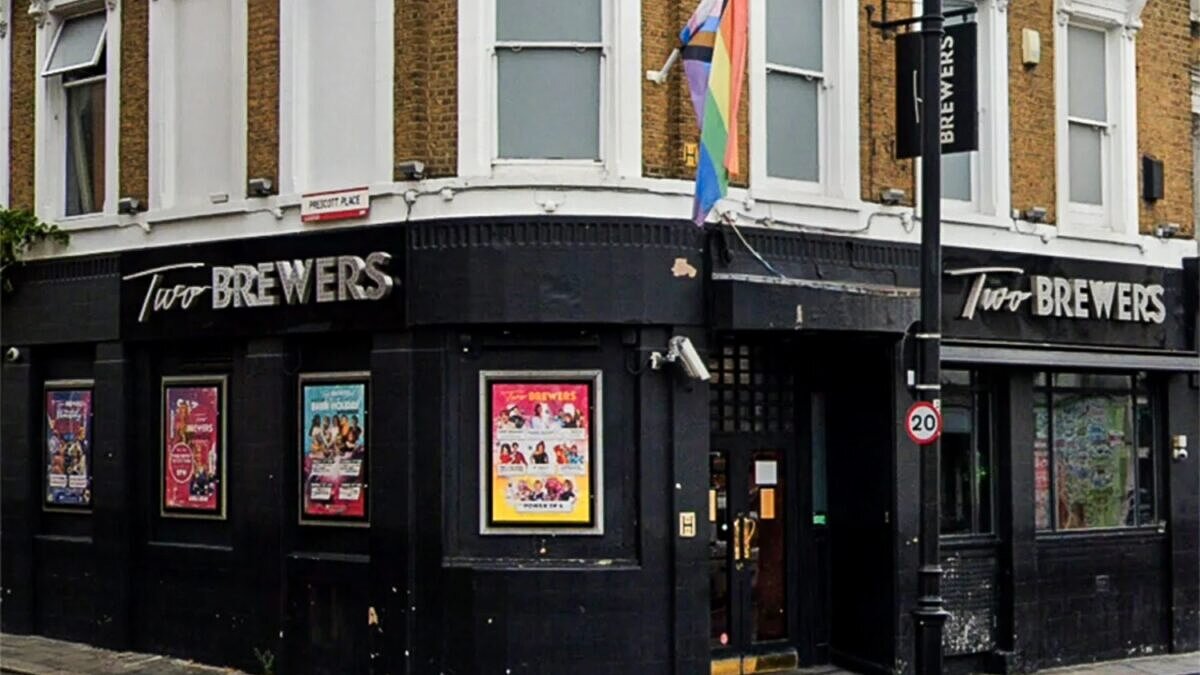 A casa noturna Two Brewers, onde aconteceu o crime [Foto: Google Maps/Reprodução]
