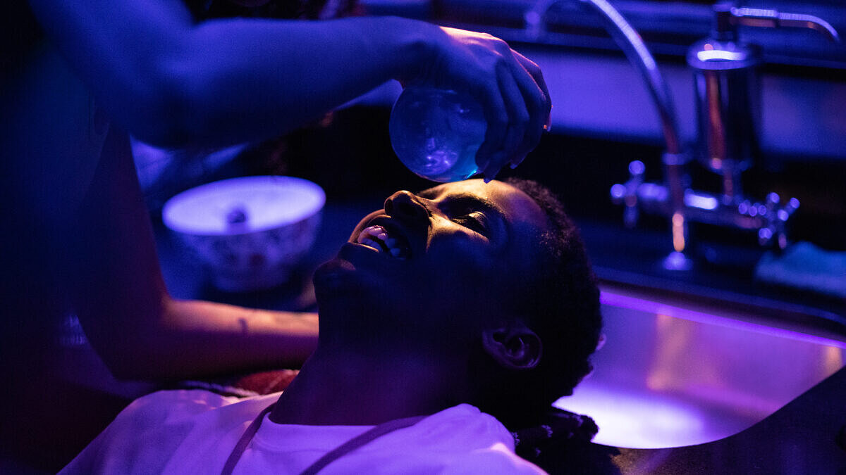 Victor Liam e o protagonismo transmasculino na série “Da Ponte Pra Lá”