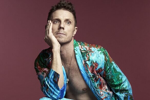 Jake Shears vem pela primeira vez ao Brasil como artista solo, para dois shows na Kevin (Foto: Damon Baker | Divulgação)