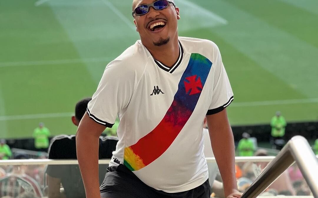 Nando Gald, influenciador LGBTQIA+ do Vasco (Foto: Reprodução/Instagram)