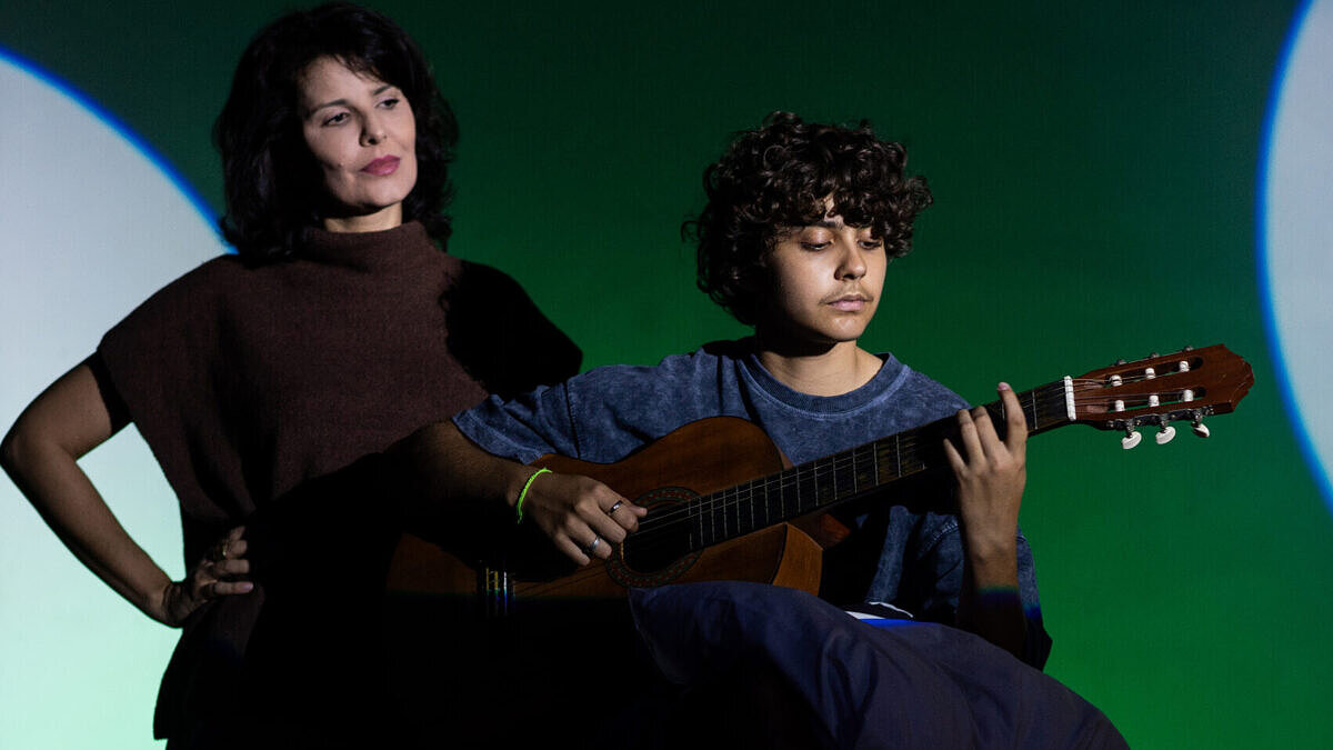 Sarah Cintra e Felipe Maia em "Por que não cantando?" (Foto: Ana Alexandrino)