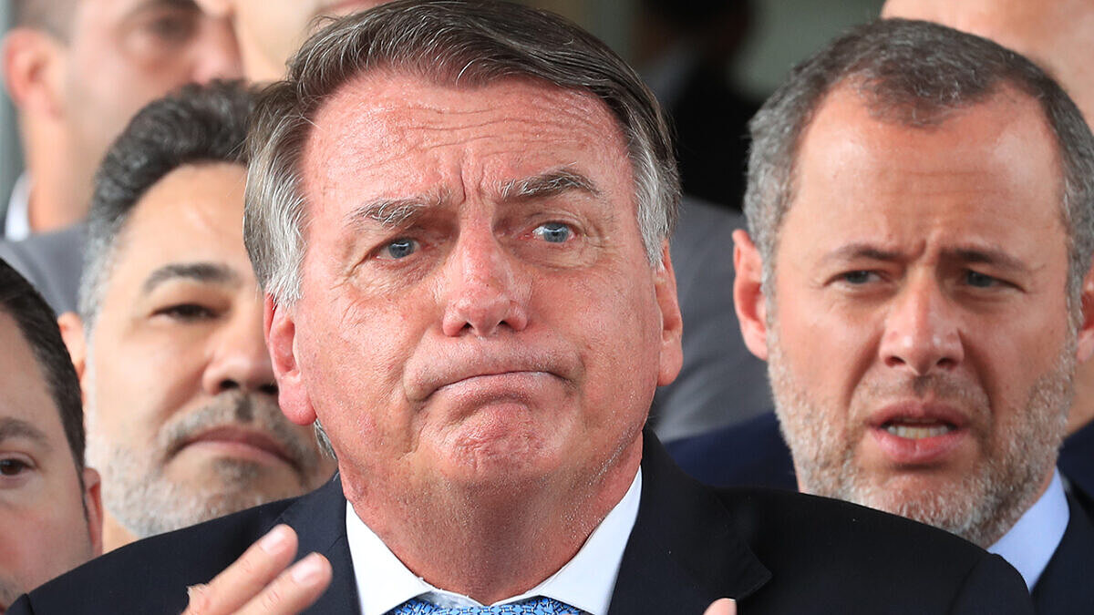 Ex-presidente Jair Bolsonaro durante declaração à imprensa após virar Réu no STF (Foto: Lula Marques/Agência Brasil)